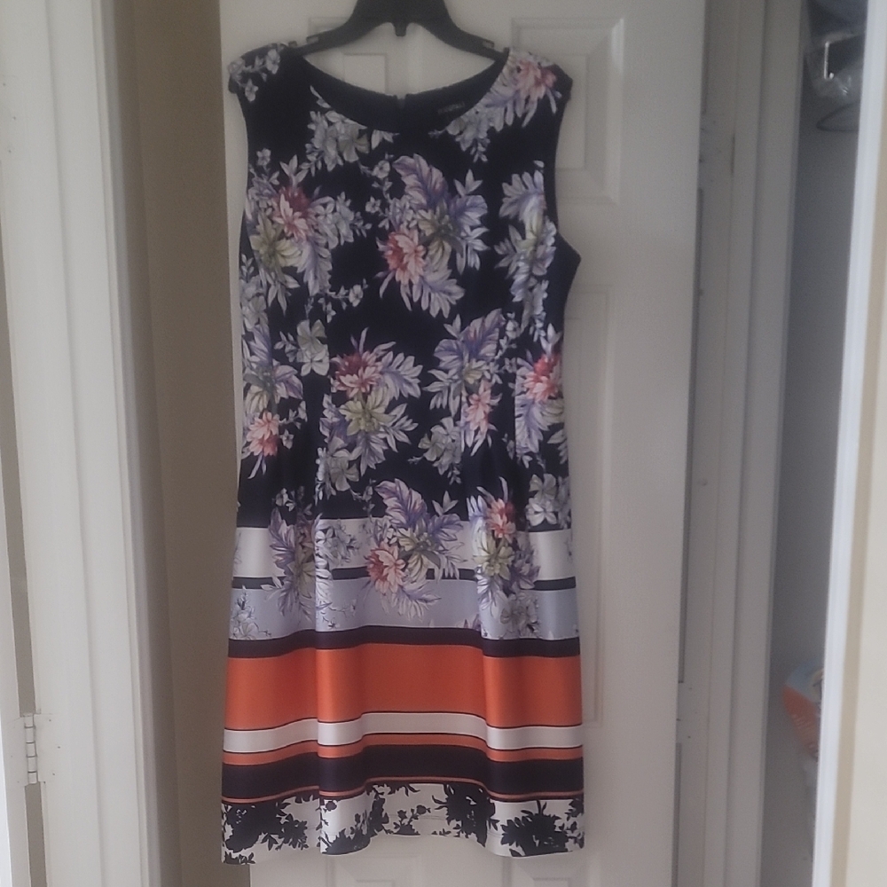Floral Sleeveless Dress - Multicolor